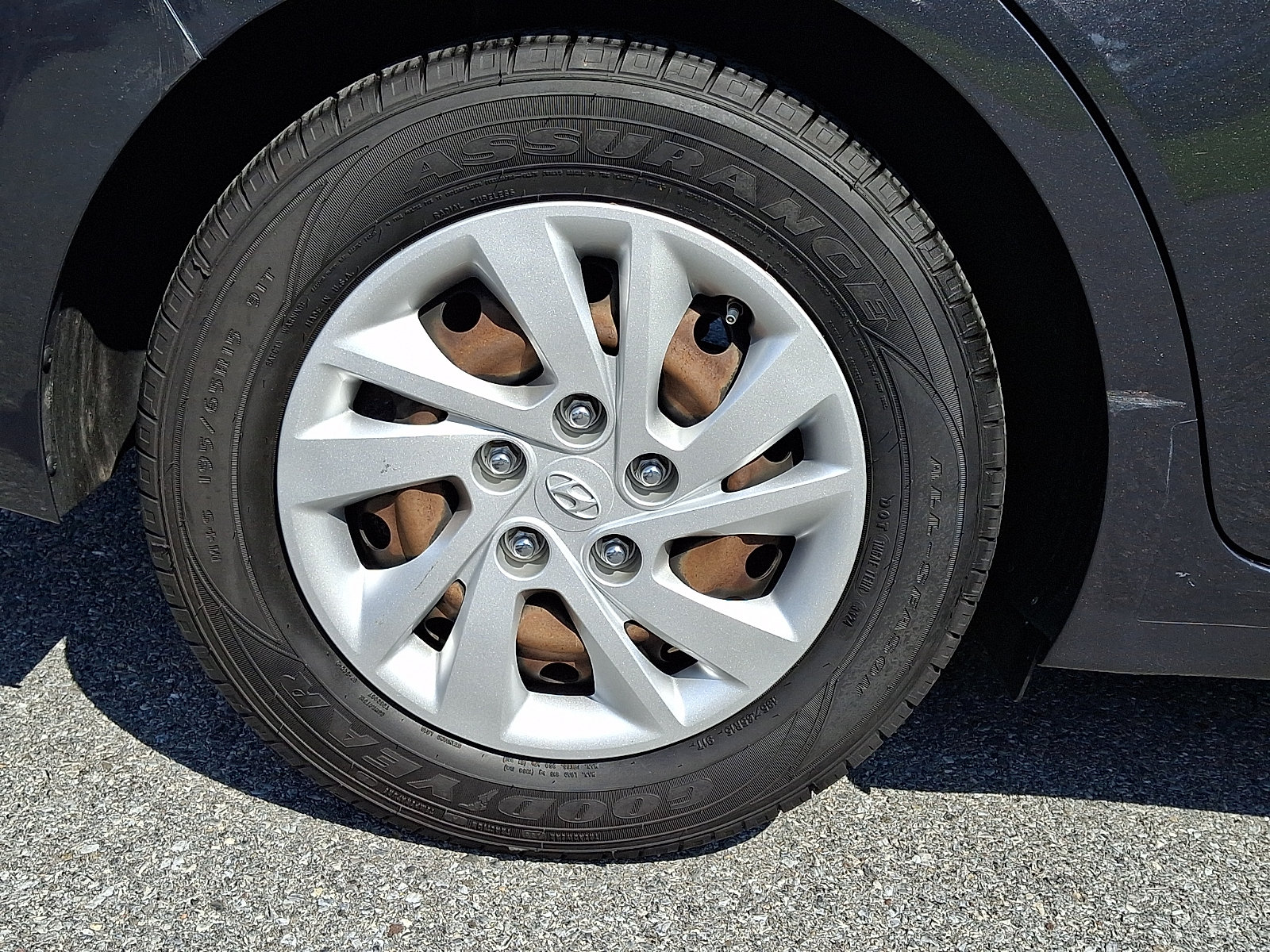 Used 2020 Hyundai Elantra SE FWD image 8