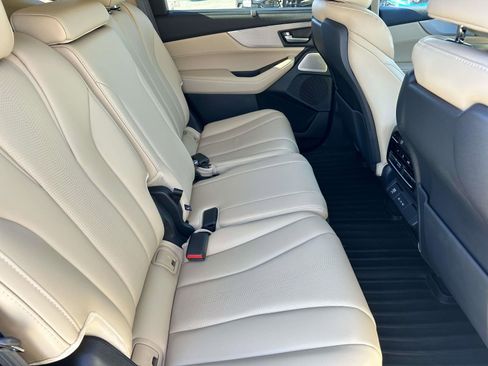 Certified 2025 Acura MDX w/ Technology Package image 5