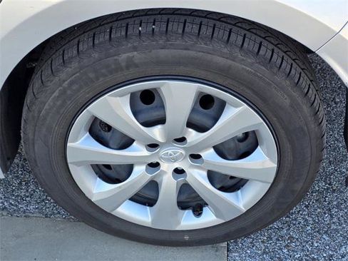 Certified 2025 Toyota Corolla LE image 31