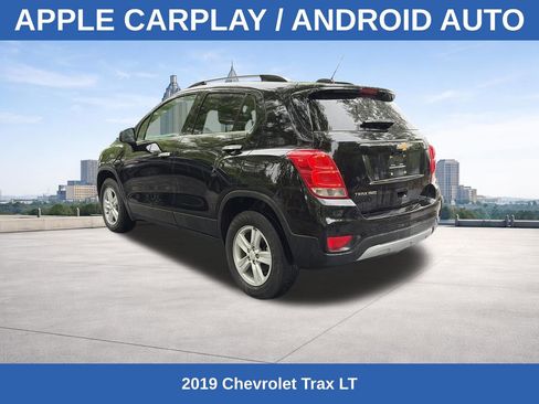 Used 2019 Chevrolet Trax LT w/ LT Convenience Package AWD/4WD image 3
