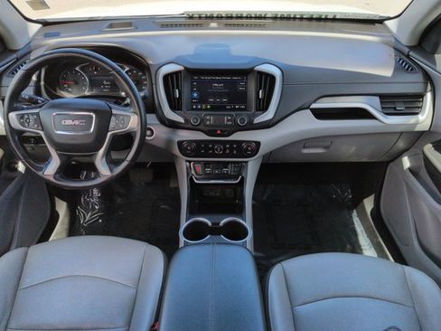 Used 2021 GMC Terrain SLT image 16