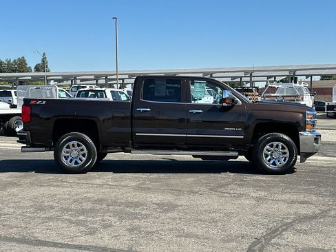 Used 2018 Chevrolet Silverado 2500 LTZ w/ Duramax Plus Package AWD/4WD image 2
