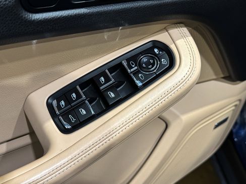 Used 2019 Porsche Macan S image 30