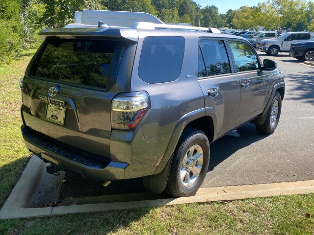 Used 2016 Toyota 4Runner SR5 RWD image 32