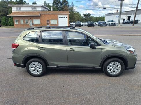 Used 2019 Subaru Forester w/ Alloy Wheel Package AWD/4WD image 4