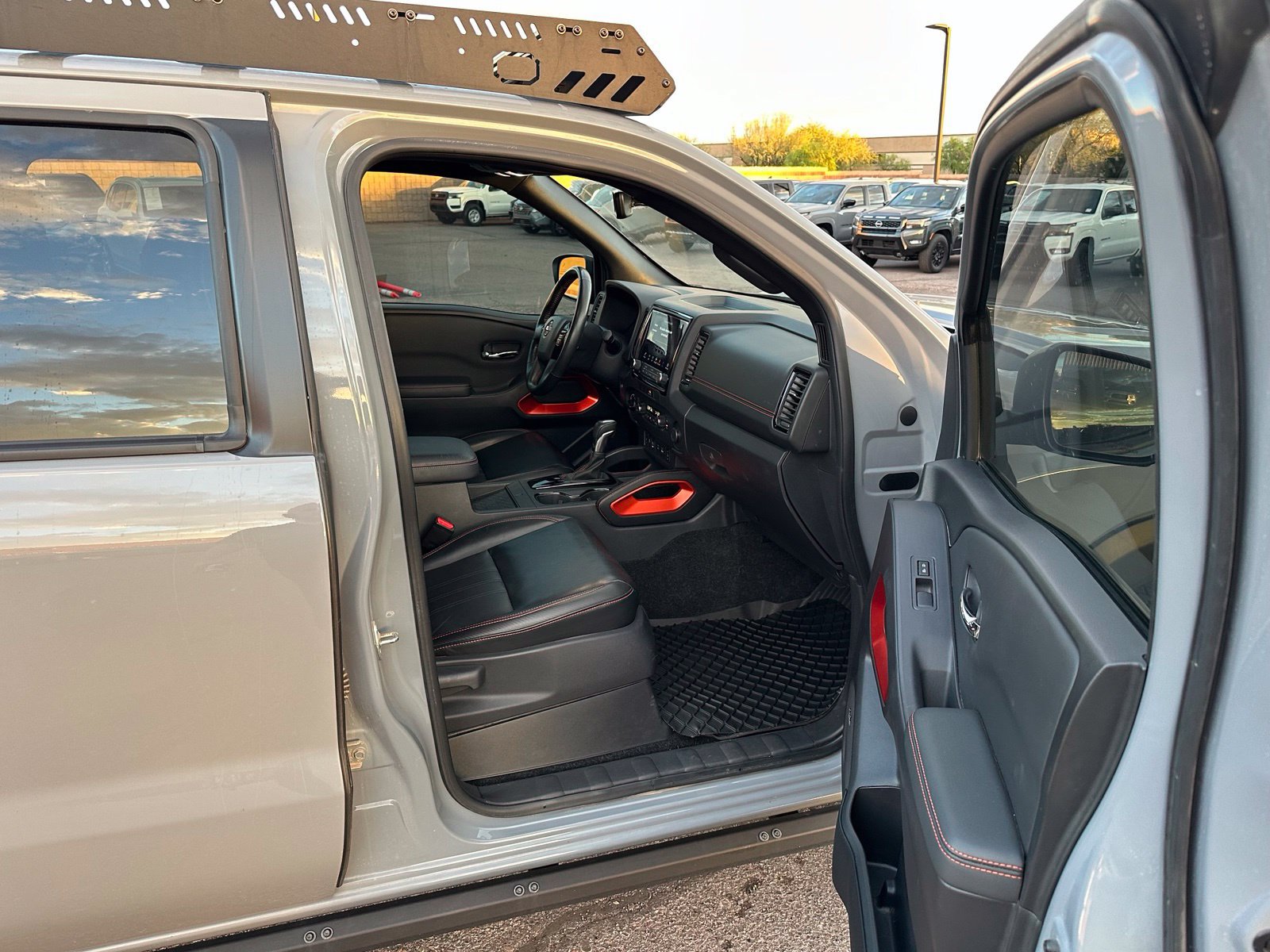 Certified 2023 Nissan Frontier PRO-4X w/ Pro-4X Premium Package AWD/4WD image 13