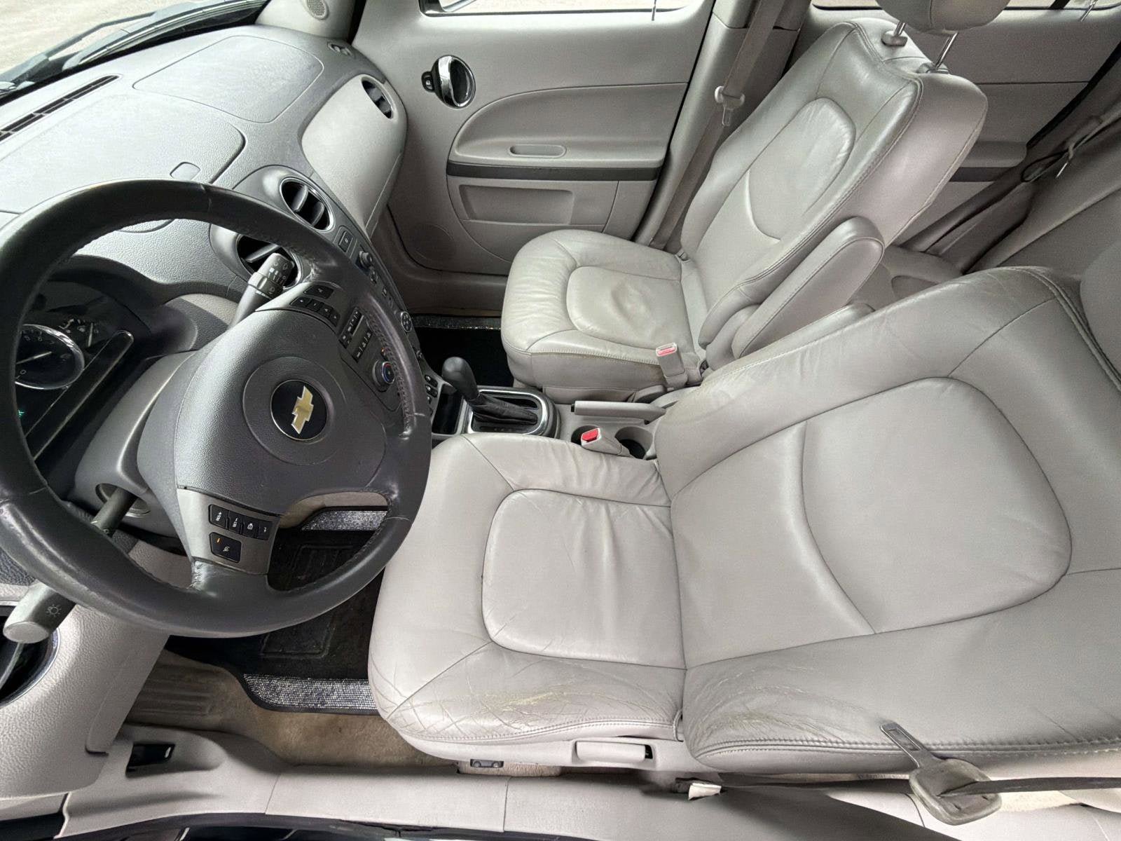 Used 2006 Chevrolet HHR LT w/ Preferred Equipment Group FWD image 3