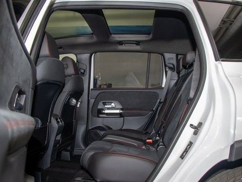 Certified 2023 Mercedes-Benz GLB 250 4MATIC image 24