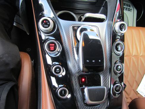 Used 2018 Mercedes-Benz AMG GT C image 15