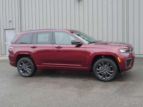 New 2026 Jeep Grand Cherokee Limited Reserve image 6