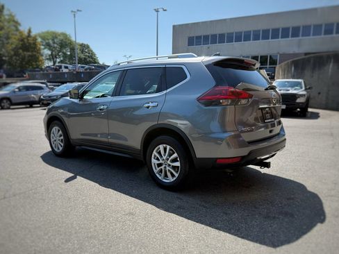 Used 2018 Nissan Rogue SV w/ Premium Package AWD/4WD image 12