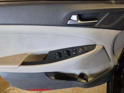 Used 2017 Hyundai Tucson Sport AWD/4WD image 5