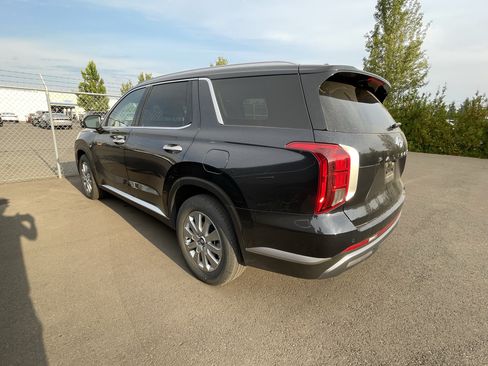 Used 2024 Hyundai Palisade SEL AWD/4WD image 2