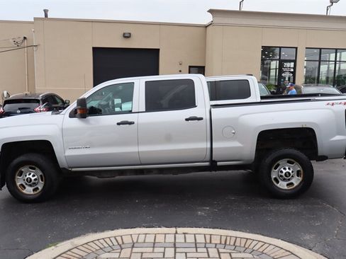 Used 2016 Chevrolet Silverado 2500 W/T w/ WT Convenience Package AWD/4WD image 4