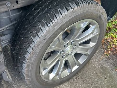 Certified 2018 Chevrolet Silverado 1500 High Country AWD/4WD image 12