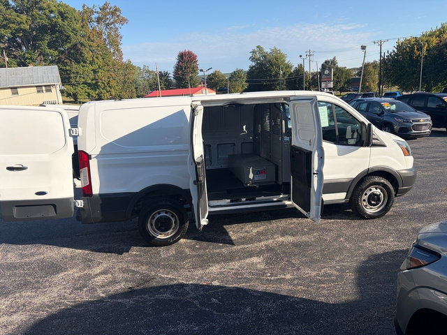 Used 2015 Ford Transit 250 130 Low Roof RWD image 18