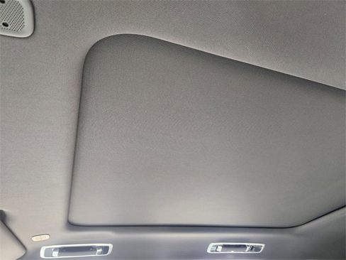 New 2026 Land Rover Range Rover Sport SE image 18