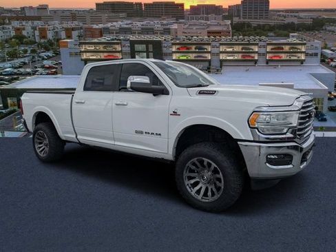 Used 2022 RAM 2500 Limited AWD/4WD image 1