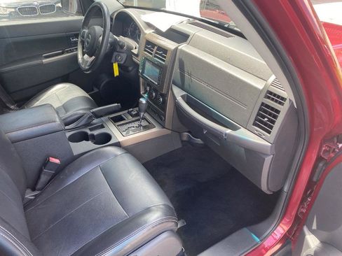 Used 2012 Jeep Liberty Limited Jet w/ Comfort/Convenience Group AWD/4WD image 22