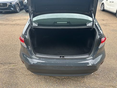 Used 2024 Toyota Corolla LE FWD image 24