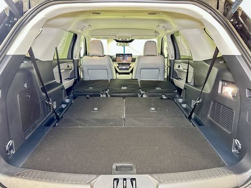 New 2026 Ford Explorer Active w/ Active Comfort Package AWD/4WD image 19
