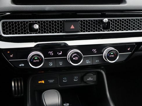 Certified 2025 Honda Civic Sport Touring image 22