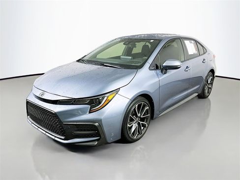 Used 2020 Toyota Corolla SE image 3