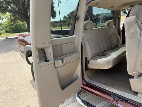 Used 2001 Chevrolet Silverado 1500 LS w/ Off-Road Chassis Pkg AWD/4WD image 15