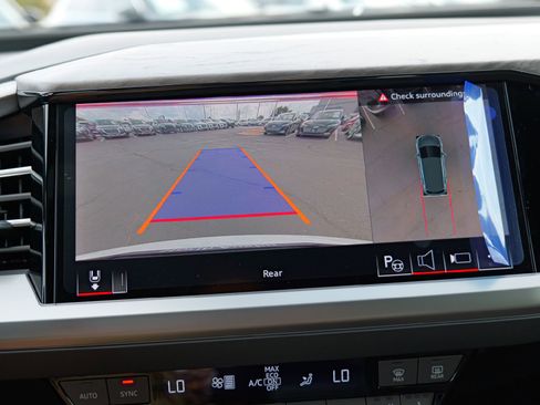 New 2026 Audi Q4 e-tron Premium Plus image 16