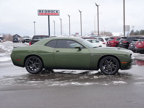 Used 2020 Dodge Challenger SXT w/ Blacktop Package image 2