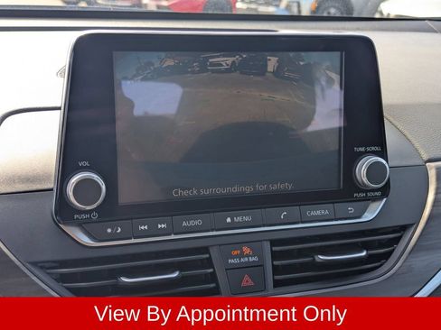Used 2025 Nissan Altima 2.5 SV FWD image 22