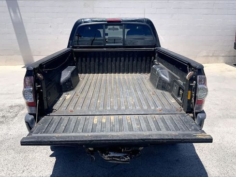 Used 2014 Toyota Tacoma 4x4 Double Cab image 18