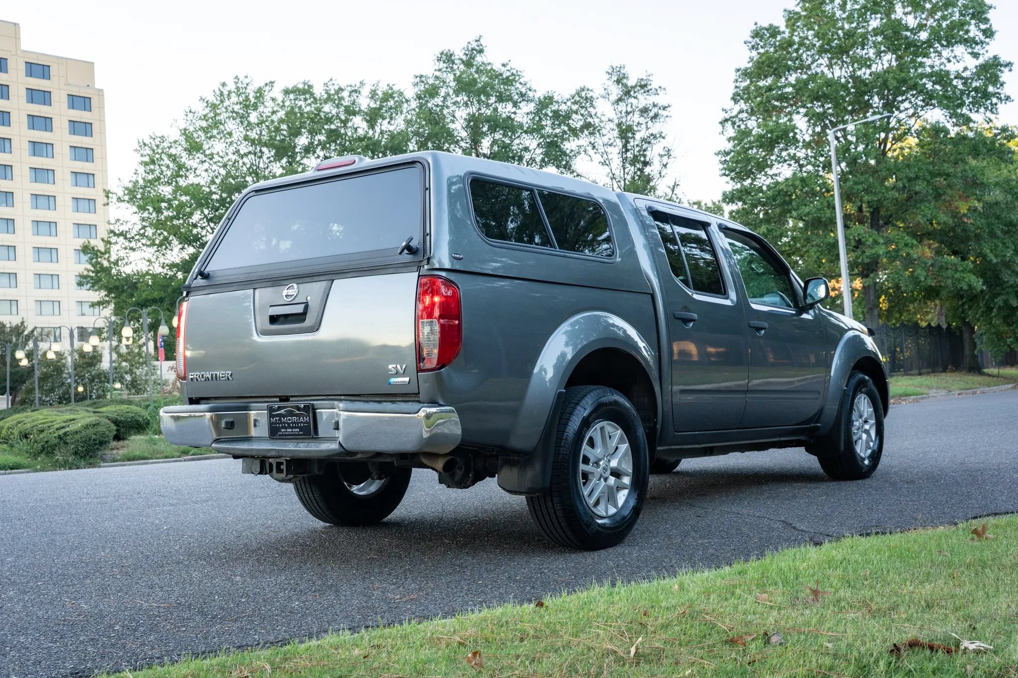 Used 2019 Nissan Frontier SV RWD image 5