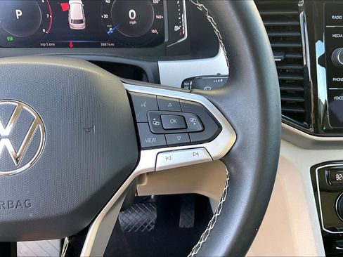 Certified 2023 Volkswagen Atlas SE image 19
