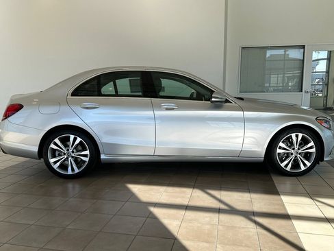 Used 2020 Mercedes-Benz C 300 Sedan image 3