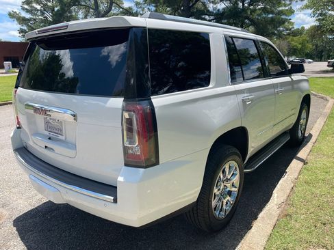 Used 2017 GMC Yukon Denali w/ Open Road Package AWD/4WD image 5