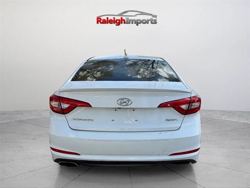 Used 2015 Hyundai Sonata Sport w/ Option Group 04 FWD image 6