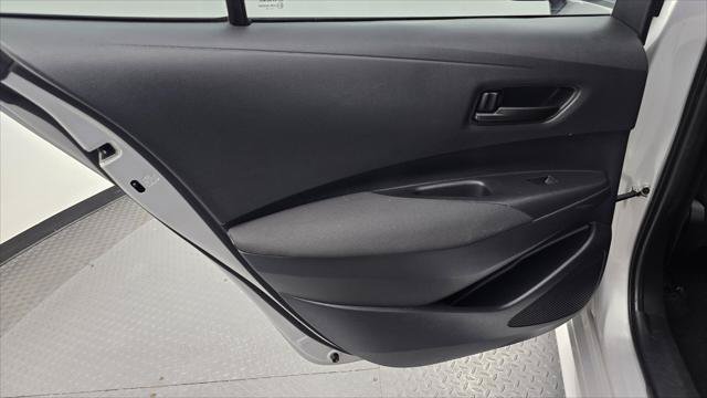 Used 2025 Toyota Corolla LE FWD image 16
