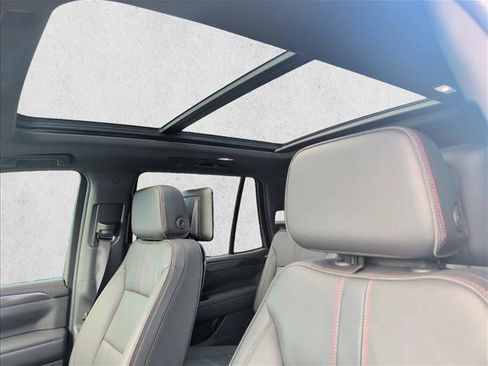 Used 2023 Chevrolet Tahoe RST w/ Luxury Package RWD image 12