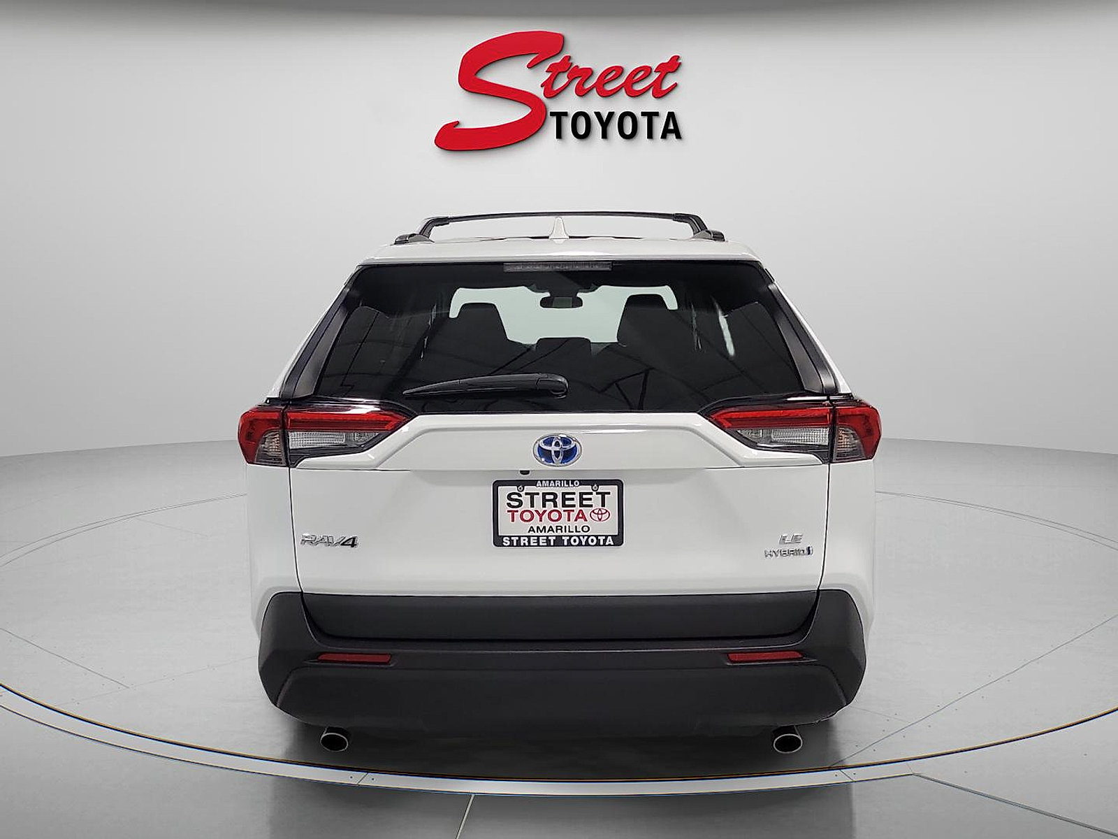 Certified 2021 Toyota RAV4 LE AWD/4WD image 3