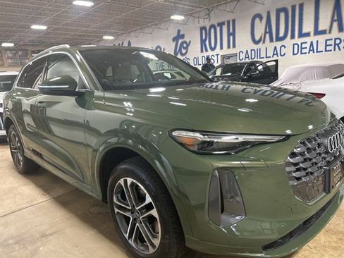 Used 2025 Audi Q5 Premium Plus image 2