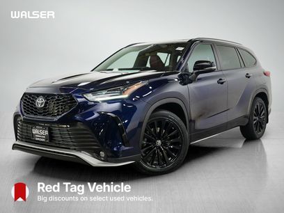 Used 2023 Toyota Highlander XSE
