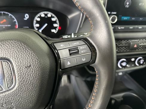 Used 2025 Honda HR-V Sport image 16