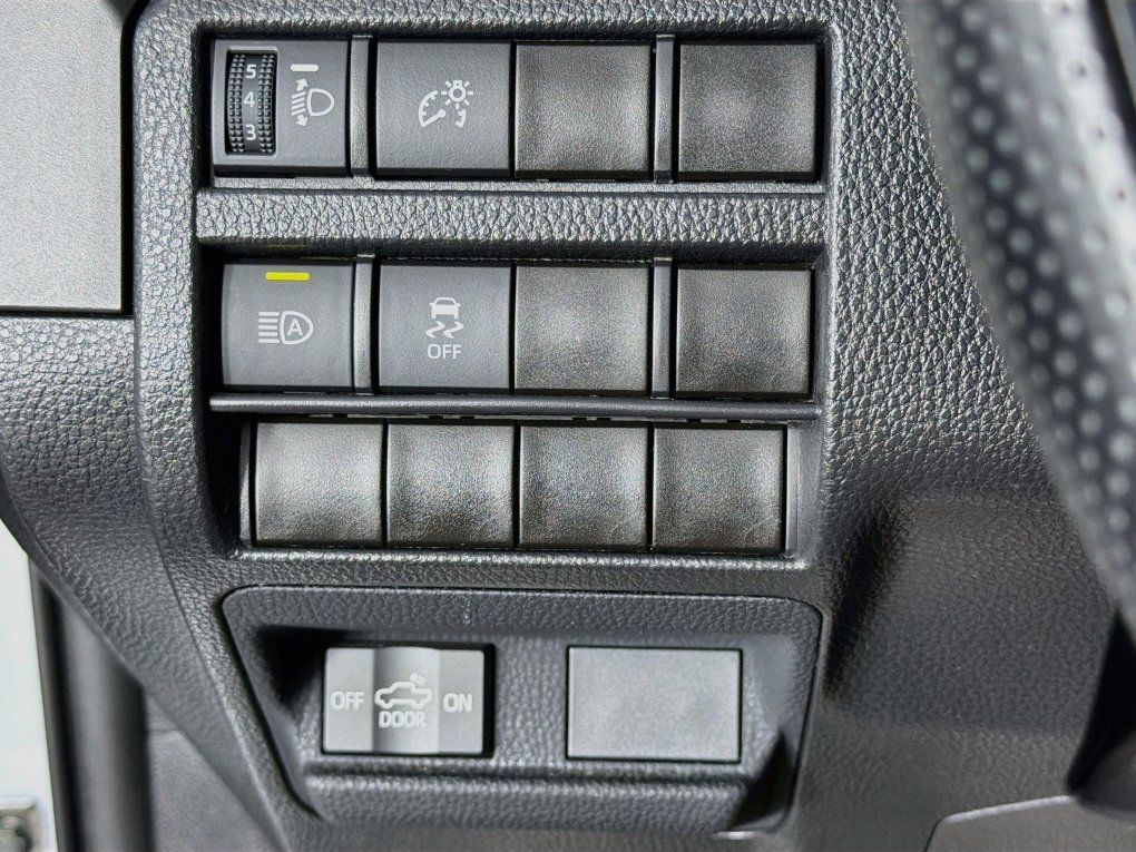 Used 2024 Toyota Tacoma SR AWD/4WD image 15