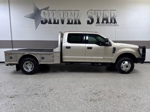 Used 2017 Ford F350 XLT w/ XLT Value Package image 44