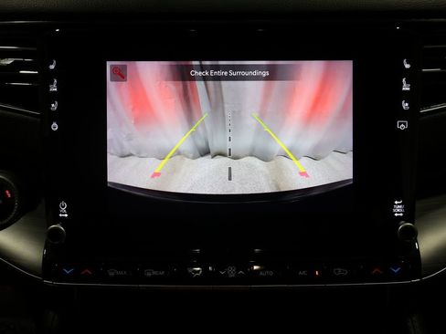 Used 2024 Jeep Wagoneer L Series III w/ Flexible Seating Group image 29