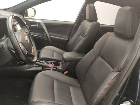 Used 2018 Toyota RAV4 SE w/ Power Extra Value Package FWD image 17