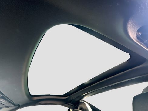 Used 2019 Mercedes-Benz SLC 300 image 19