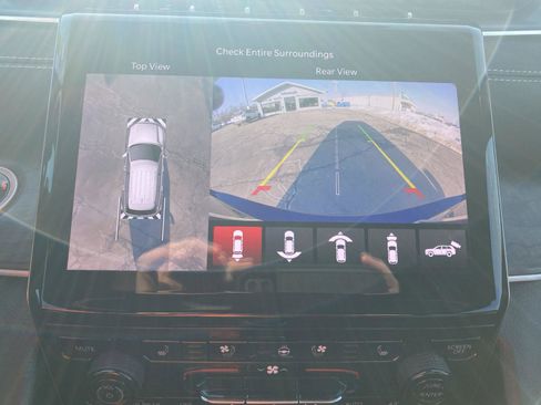 Used 2024 Jeep Grand Cherokee L Limited w/ Luxury Tech Group II image 15