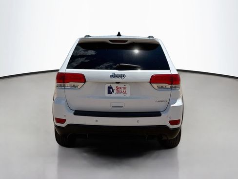 Used 2019 Jeep Grand Cherokee Laredo RWD image 6